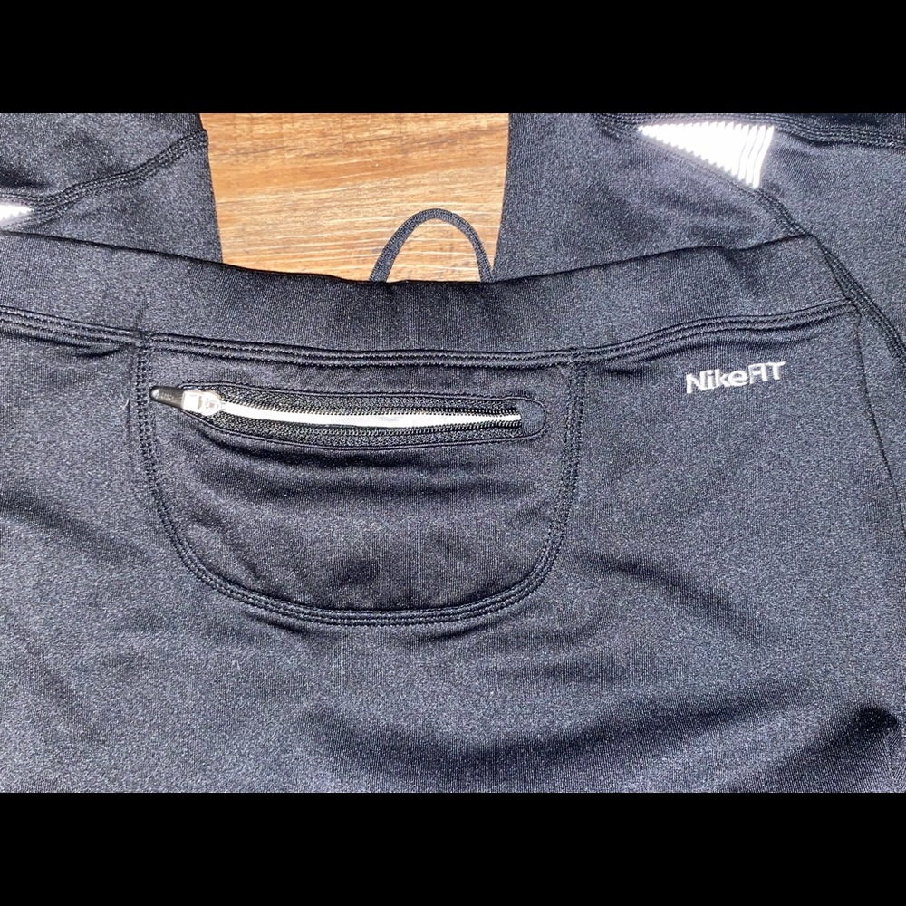 NIKE FIT DRY PANTS/leggings Size Small, Zipper at Ankles, reflective knees - Picture 6 of 7